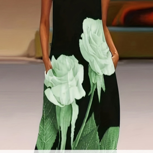 BEAUTIFUL Women's Plus Size Floral Print Maxi Tank Dress with Pockets  1X to 4X - Picture 3 of 3